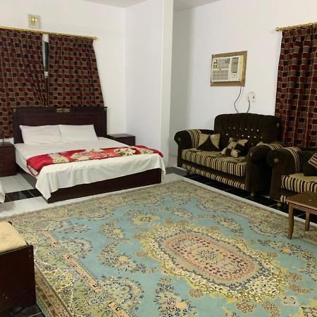 الجاديه الفاخره للوحدات السكنيه 1 Эль-Баха Экстерьер фото